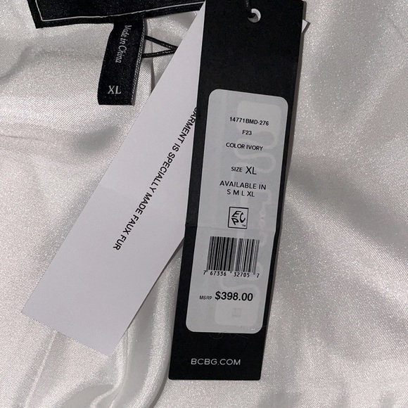 ❣️HOST PICK❣️ BCBG Lux Faux Fur Walker Jacket with Hood NWT - Picture 9 of 9